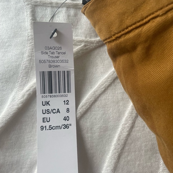 Brand new trouser - Picture 3 of 3